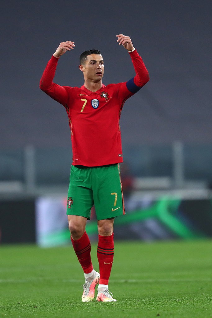 اتحاد فرنسا يعلن عقوبات صارمة ضد مبابي ونيمار بعد أحداث نهائي الكأس